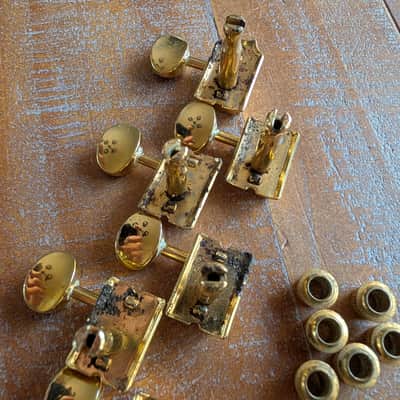 Fender Tuning Pegs & Bushings For Telecaster Stratocaster Vintage Style Gold PW Stamped image 11