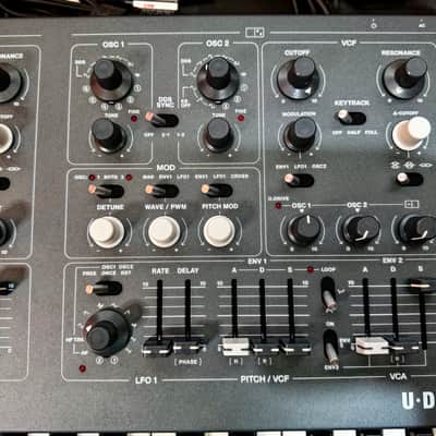 UDO DMNO 8-voice Polyphonic Hybrid Keyboard Synthesizer - Black image 6