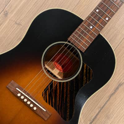 Gibson Custom 1936 J-35 - Vintage Sunburst image 2