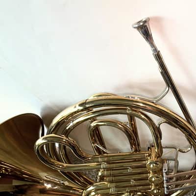 CONN 14D Single French Horn "F" W/ Original Conn Hardcase PLAYER image 3