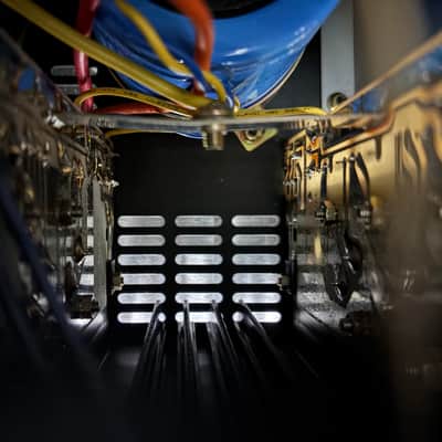 Adcom GFA-555 II stereo power amplifier image 17