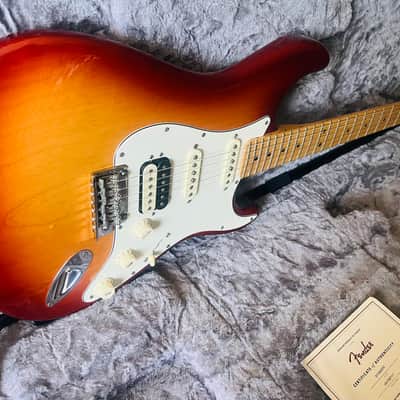 Fender American Professional Stratocaster HSS Shawbucker with Maple Fretboard 2017 - 2019 - Sienna Sunburst image 3