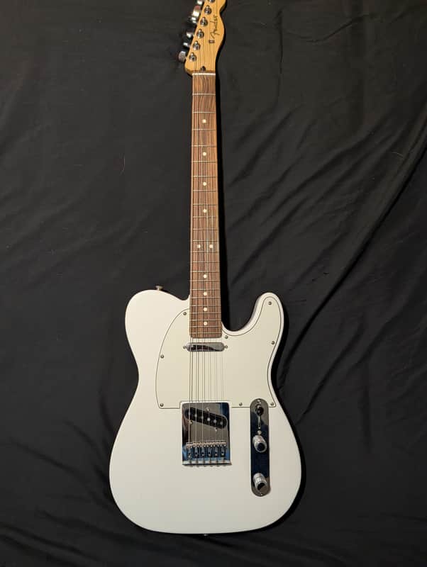Fender Player Telecaster with Pau Ferro Fretboard - Polar White