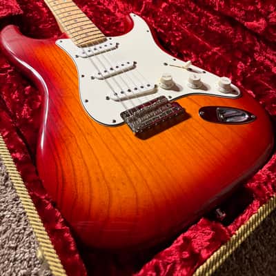 Fender 1999 Custom Shop Classic Player Stratocaster V- Neck - Aged Cherry Sunburst image 9
