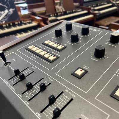 Elka Synthex image 5