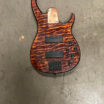 Peavey Bass guitar body image 1