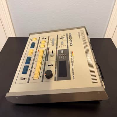 Roland MSQ-700 Multitrack Digital Keyboard Recorder 1984 - 1986 - Beige image 4