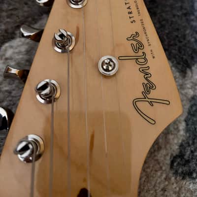 Fender Ed O'Brien Artist Series Signature EOB Stratocaster 2018 - 2025 - Olympic White image 4