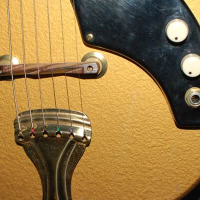 1958 Supro 33 Special Belmont Short Scale Gold Kluson Pro Setup Original Soft Shell Case image 3