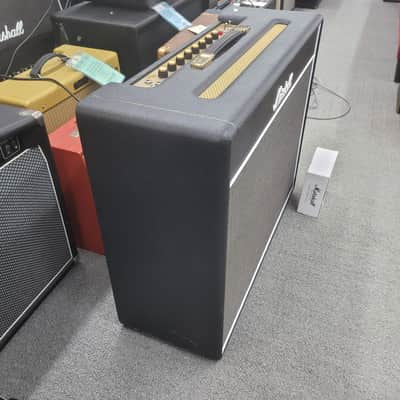 Marshall 1962 "Bluesbreaker" JTM Reissue 30-Watt 2x12" Guitar Combo - Black image 7