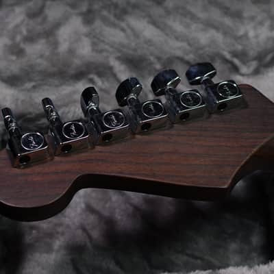 Fender AMERICAN PROFESSIONAL II STRATOCASTER Dealer Exclusive 2021 - Firemist Gold image 9