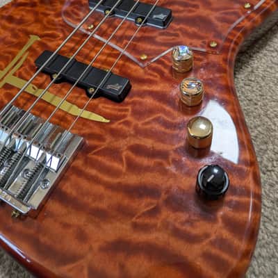 Modulus VJ4 - Trans quilted maple image 5