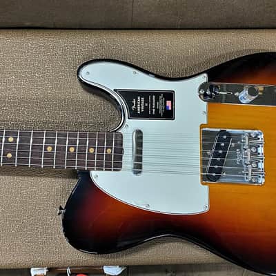 Fender American Vintage II '63 Telecaster 2022 - Present - 3-Color Sunburst image 13
