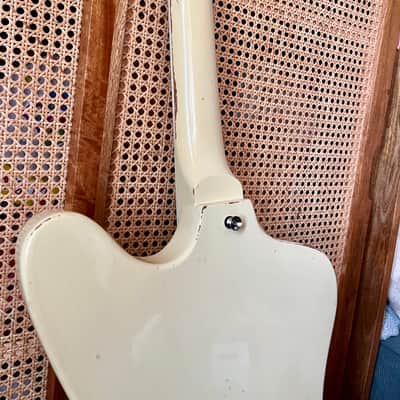 Firebird Replica // aged Vintage White // Vibrola image 8