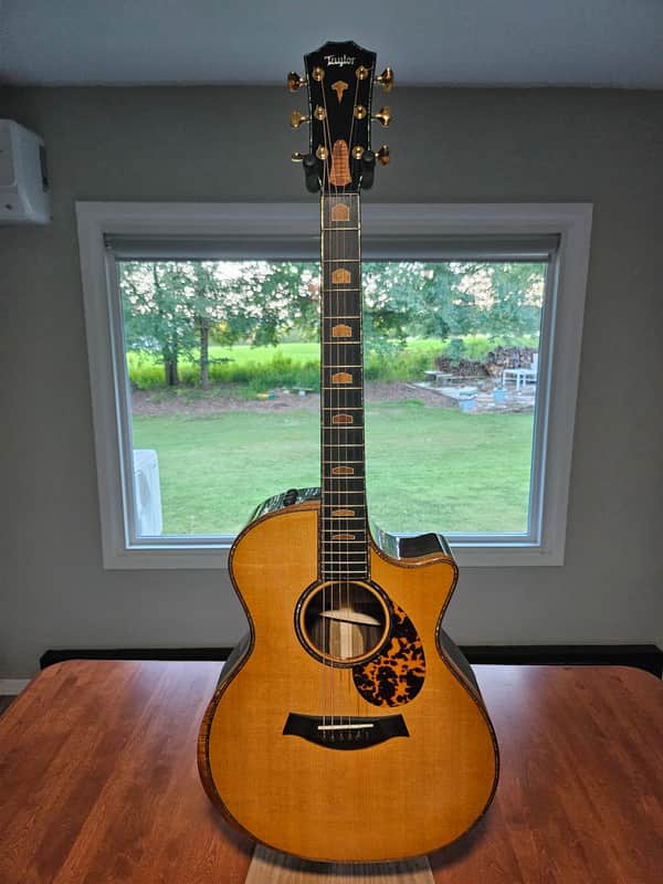Taylor Custom GA - Satin /clear image 1