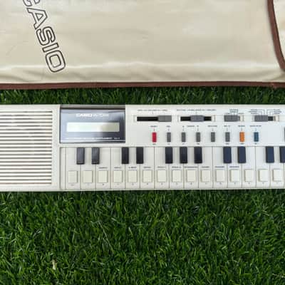 Casio VL-1 VL-Tone 29-Key Synthesizer Keyboard 1979 - 1984 - White image 2