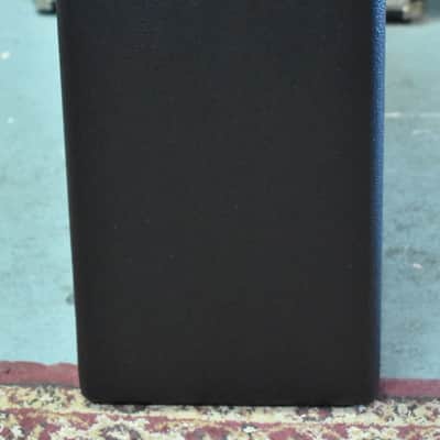Fender '68 Custom Deluxe Reverb 1x12" Combo Amplifier Black w/FTSW image 5