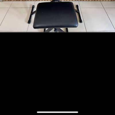 Yamaha Yamaha PSR E303- Electric Keyboard Synthesizer High Quality With Stand Power 1980’s - Silver