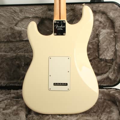 Fender American Pro I Stratocaster 90929 Pre-Owned image 2