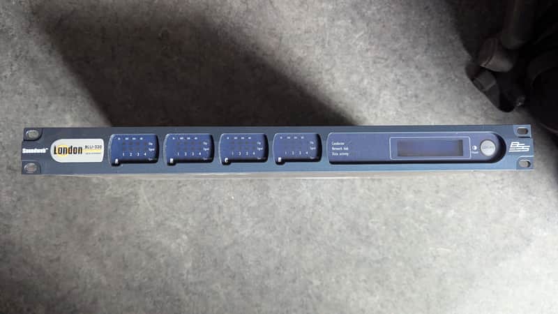 BSS Soundweb London Blu 320 image 1