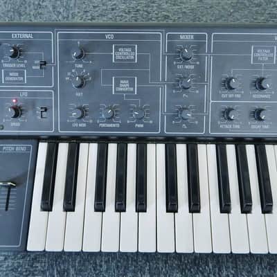 Yamaha CS-5 Monophonic Synthesizer image 3