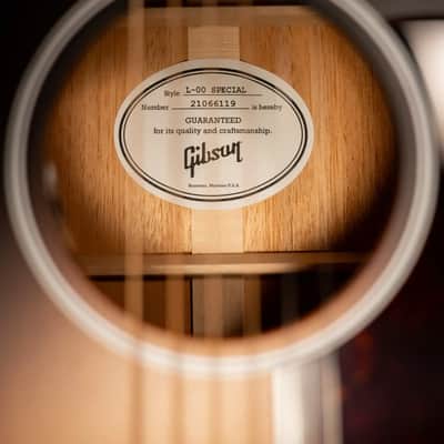 Gibson L-00 Special Acoustic/Electric Guitar - Vintage Sunburst with Gig Bag - B-Stock image 16