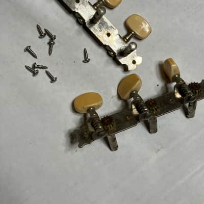 Crucianelli/ Vox Tuners 1960s? 1970s? - Patina image 2