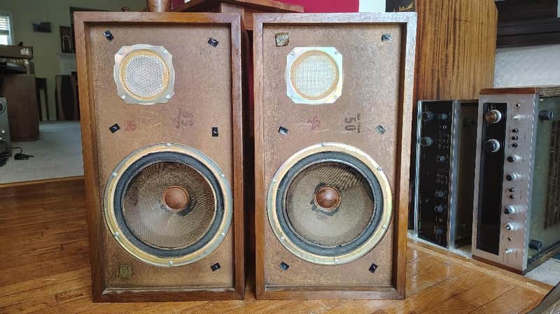 KLH Model 6 speakers In excellent condition - 1970's