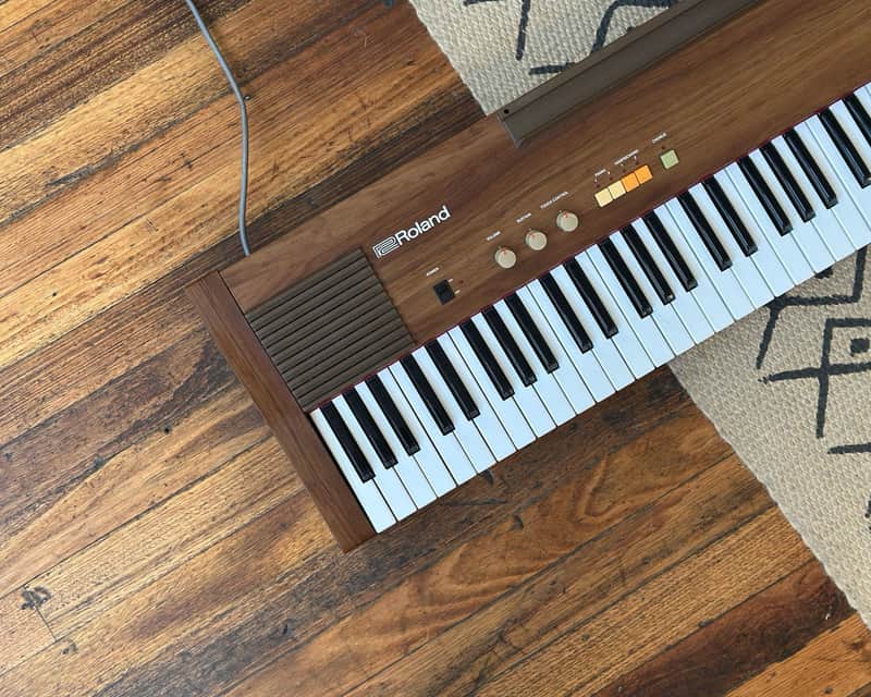 Roland HP-70 Piano Plus image 1