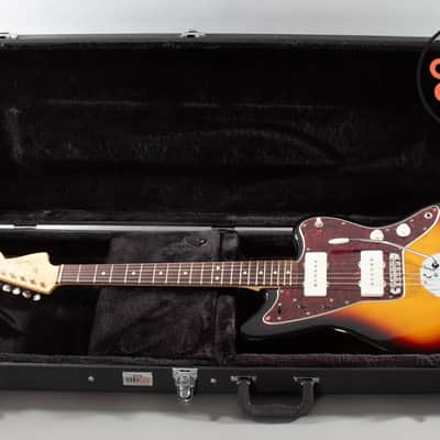 2021 Fender MIJ Japan Traditional II 60s Jazzmaster 3-Tone Sunburst HSC image 2