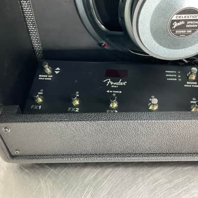 Fender Mustang GTX100 100-Watt 1x12" Digital Modeling Guitar Combo 2020 - Present - Black image 4