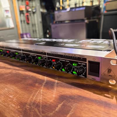 Behringer Multicom Pro MDX4400 4-Channel Audio Interactive Dynamics Processor 2000s - Black / Silver image 4