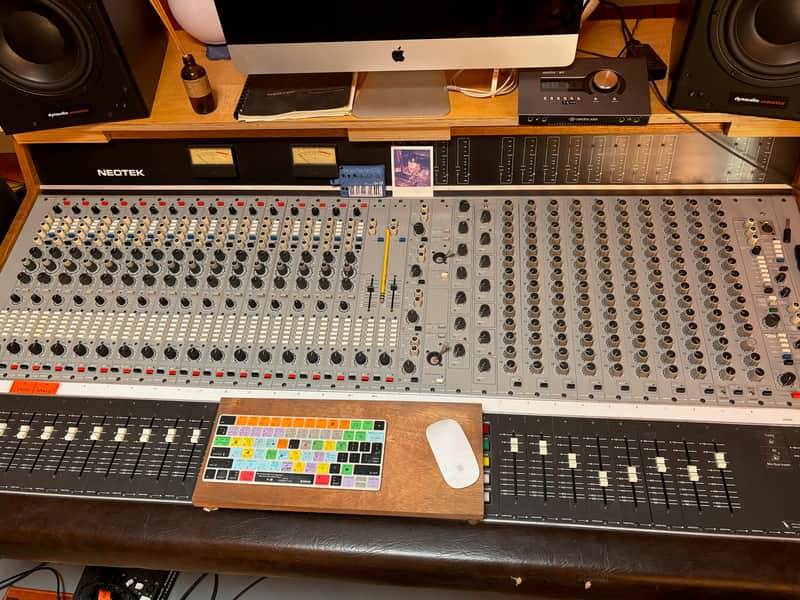 Neotek Series 1 16-Channel Analog Console 1980's image 1