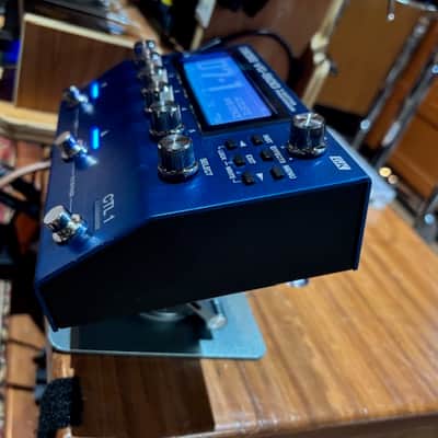 Boss VG-800 V-Guitar Processor 2025 - Present - Blue image 4
