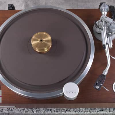 YAMAHA GT-2000L Turntable W/ Auto Lifter Adjust In Very Good Condition image 5