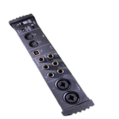 IK Multimedia AXE I/O Solo USB Audio Interface 2020 - Present - Black image 4