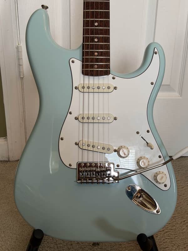 Squier Classic Vibe '70s Stratocaster with Laurel Fretboard 2021 - Present - Sonic Blue
