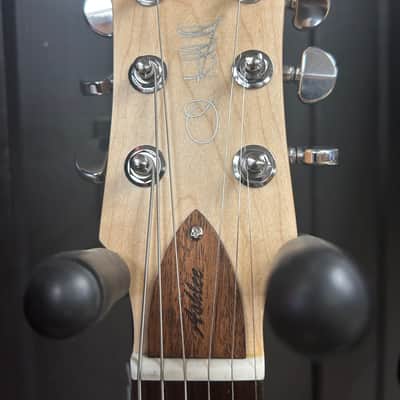 CMG Ashlee 2023 W/ Gig Bag image 3
