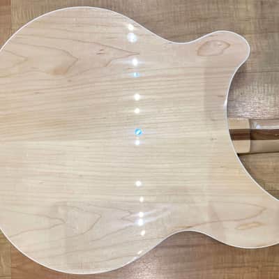 Rickenbacker 360 6-String Electric Guitar MapleGlo image 5