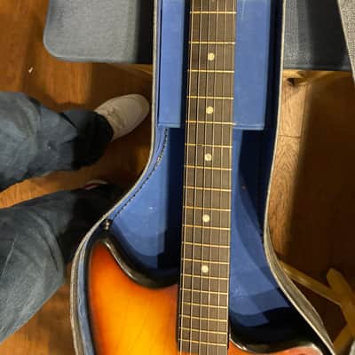 Airline Bobkat Mid 60’s - Sunburst image 3
