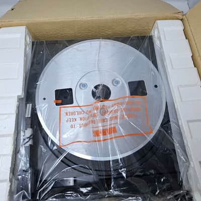 Vintage 1980s Mitsubishi LT-76 Fully Automatic Linear Tracking Turntable - NEW Open Box image 2