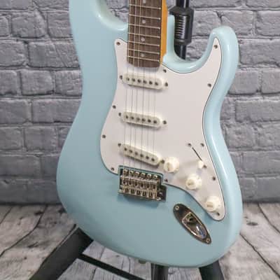 Squier Classic Vibe '70s Stratocaster with Laurel Fretboard 2021 - Present - Sonic Blue image 8