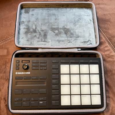Native Instruments Maschine Mikro MKIII + Softcase image 2