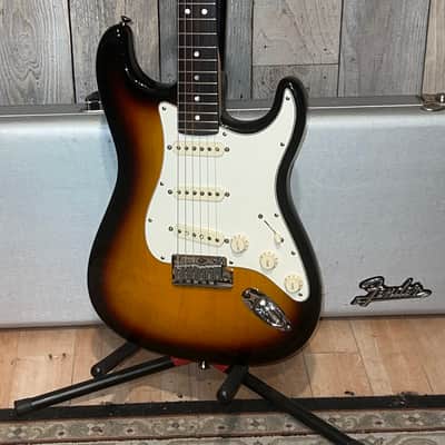 2005 Fender 60th Anniversary American Series Stratocaster, Rosewood Fretboard 3-Color Sunburst, Very Collectable and Ships Fast ! image 19