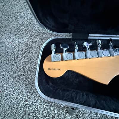 Fender American Standard Stratocaster with Rosewood Fretboard 1998 - 2000 - Purple Metallic image 11