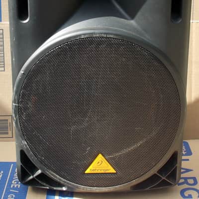 Behringer Eurolive B215D 550-Watt 15