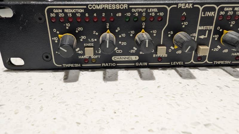 Drawmer DL441 Quad Auto Compressor Limiter 2010s Black Bild 1