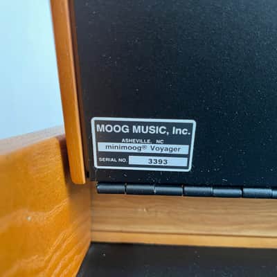Moog Minimoog Voyager 2002 - Wood image 10