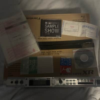 Roland Fantom-XR Rackmount Synthesizer Module 2004 - 2010 - Silver image 1