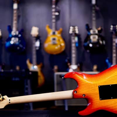Tom Anderson The Classic Cherry Burst image 11